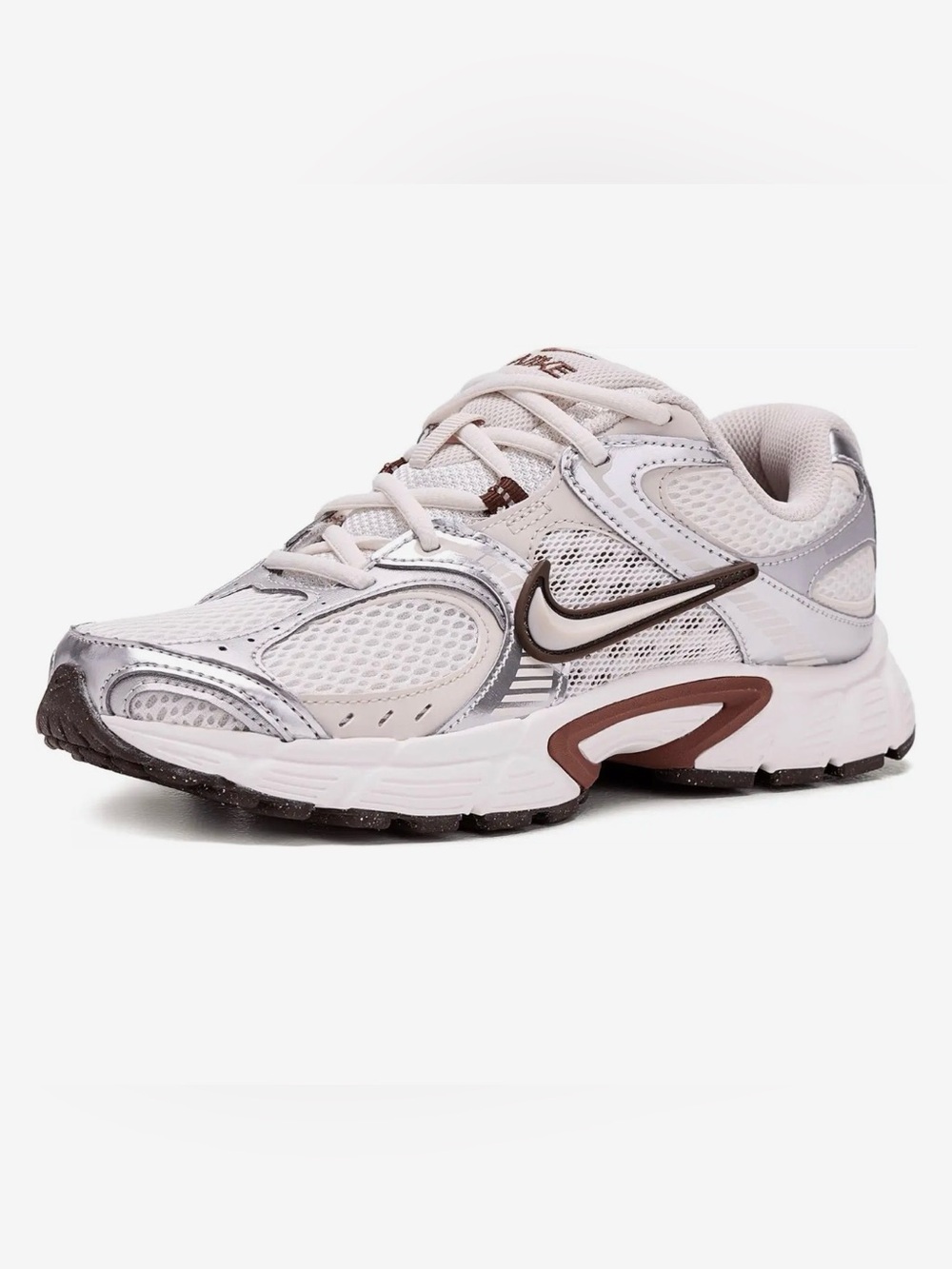 Women’s Nike V5 RNR Shoes in White and Brown